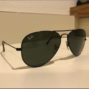 Ray-Ban Classic Black w/ Green classic (g-15)